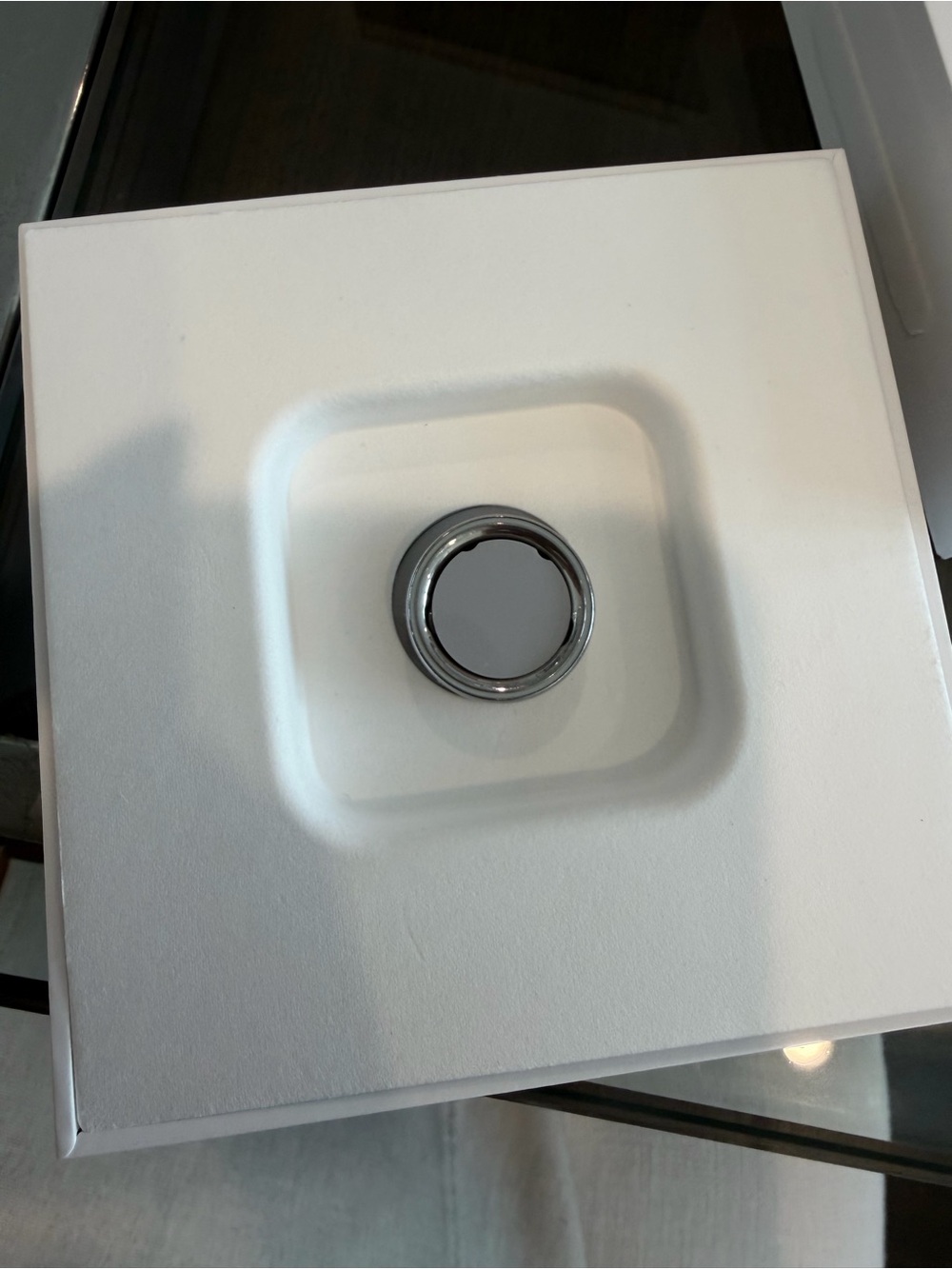 Oura Silver Smart Ring Charger Cap - Picture 7 of 9